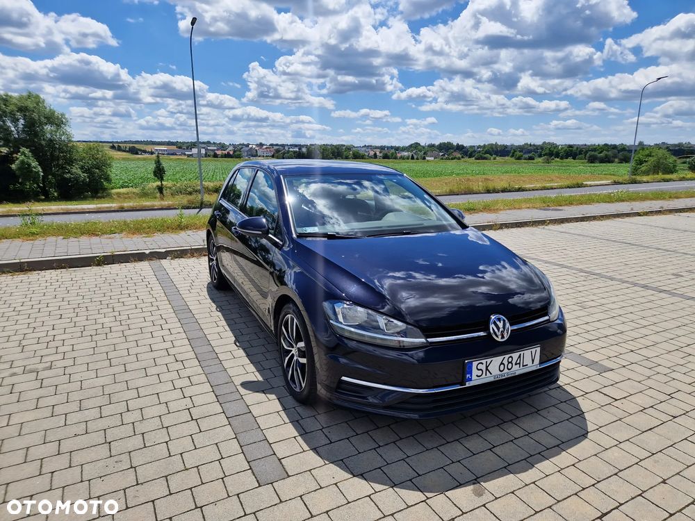 Volkswagen Golf - 2