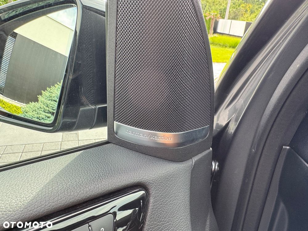 Mercedes-Benz GLS - 16