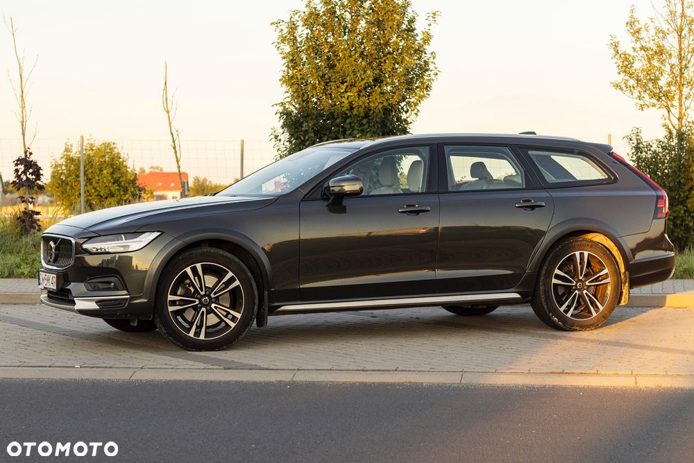 Volvo V90 - 6