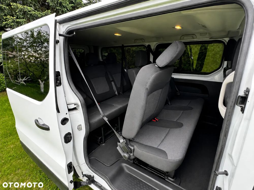 Renault Trafic - 12