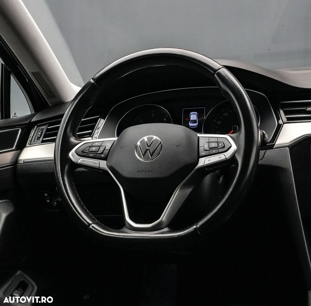 Volkswagen Passat 2.0 TDI DSG Comfortline - 18