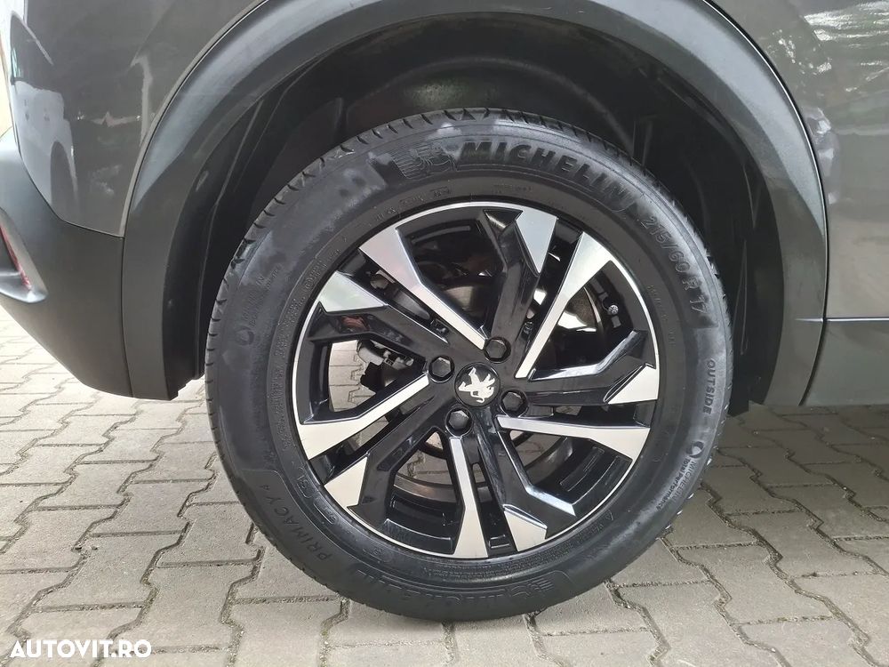 Peugeot 2008 1.2 PureTech EAT8 STT GT Pack - 23