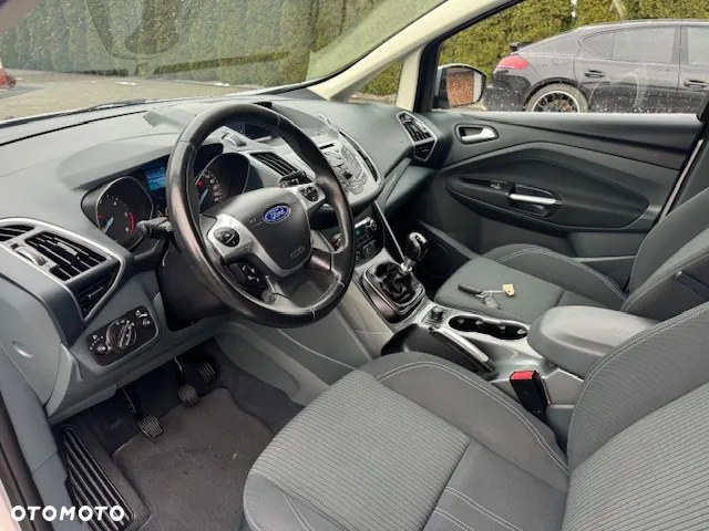 Ford Grand C-MAX - 10