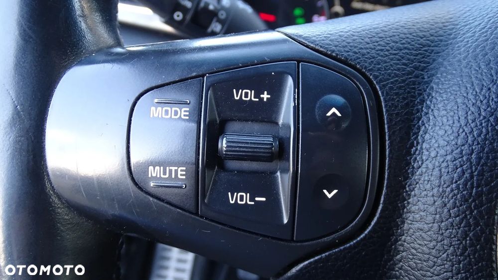 Kia Carens 1.7 CRDi Edition 7 - 22