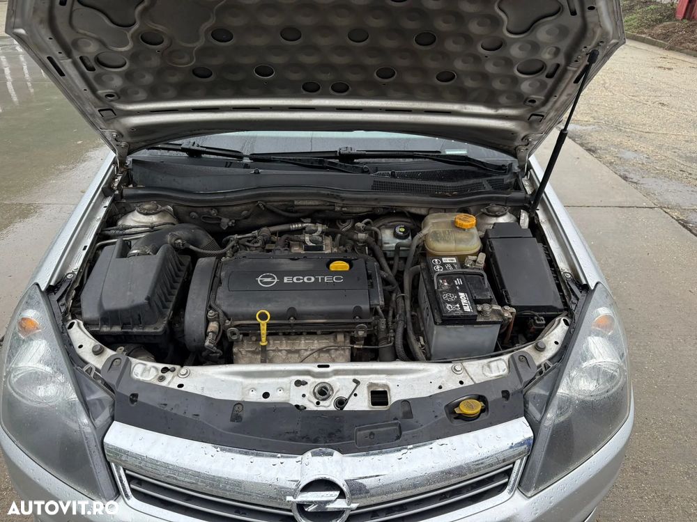 Opel Astra 1.6 TWINPORT ECOTEC Start/Stop Active - 8