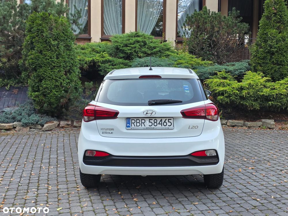 Hyundai i20 blue 1.2 Classic - 6