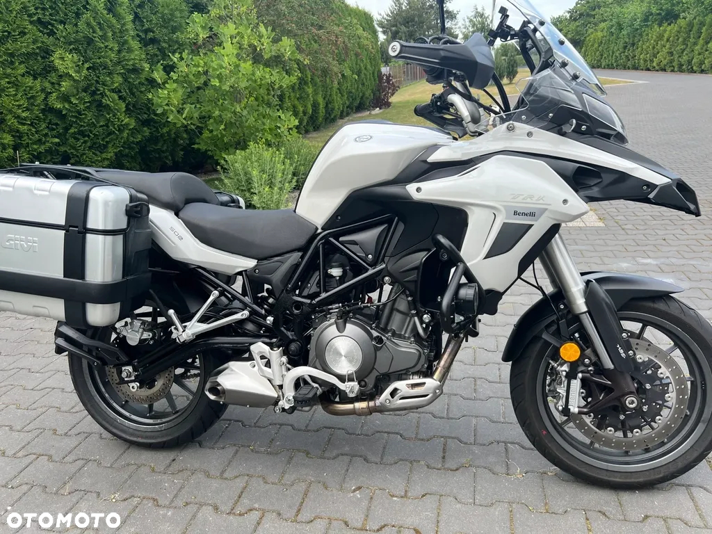 Benelli TRK 502 - 8