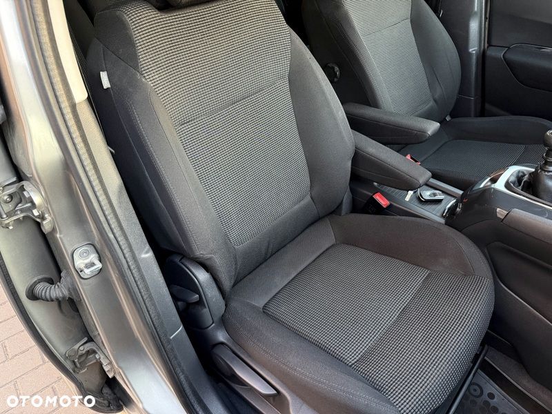 Peugeot 5008 155 THP Family - 16