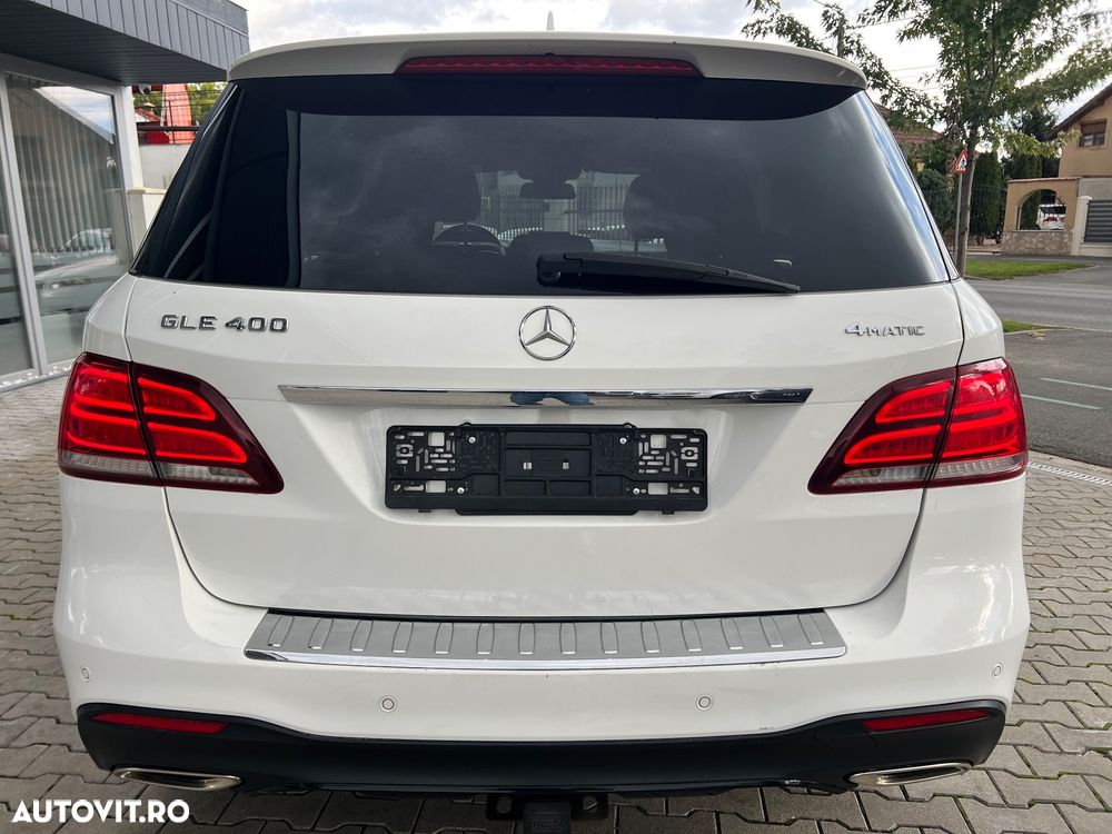 Mercedes-Benz GLE 400 4Matic 9G-TRONIC AMG Line - 11
