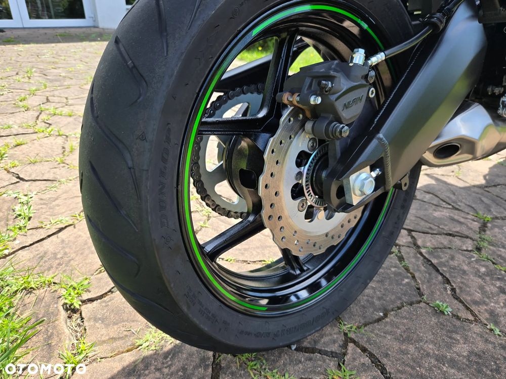 Kawasaki Versys 650 - 12
