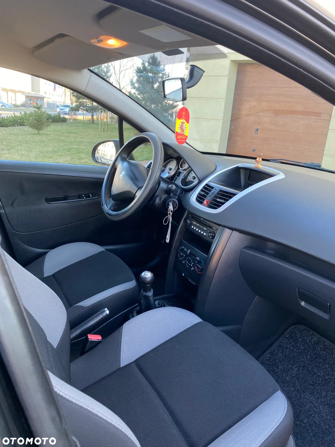 Peugeot 207 1.4 16V Trendy - 17