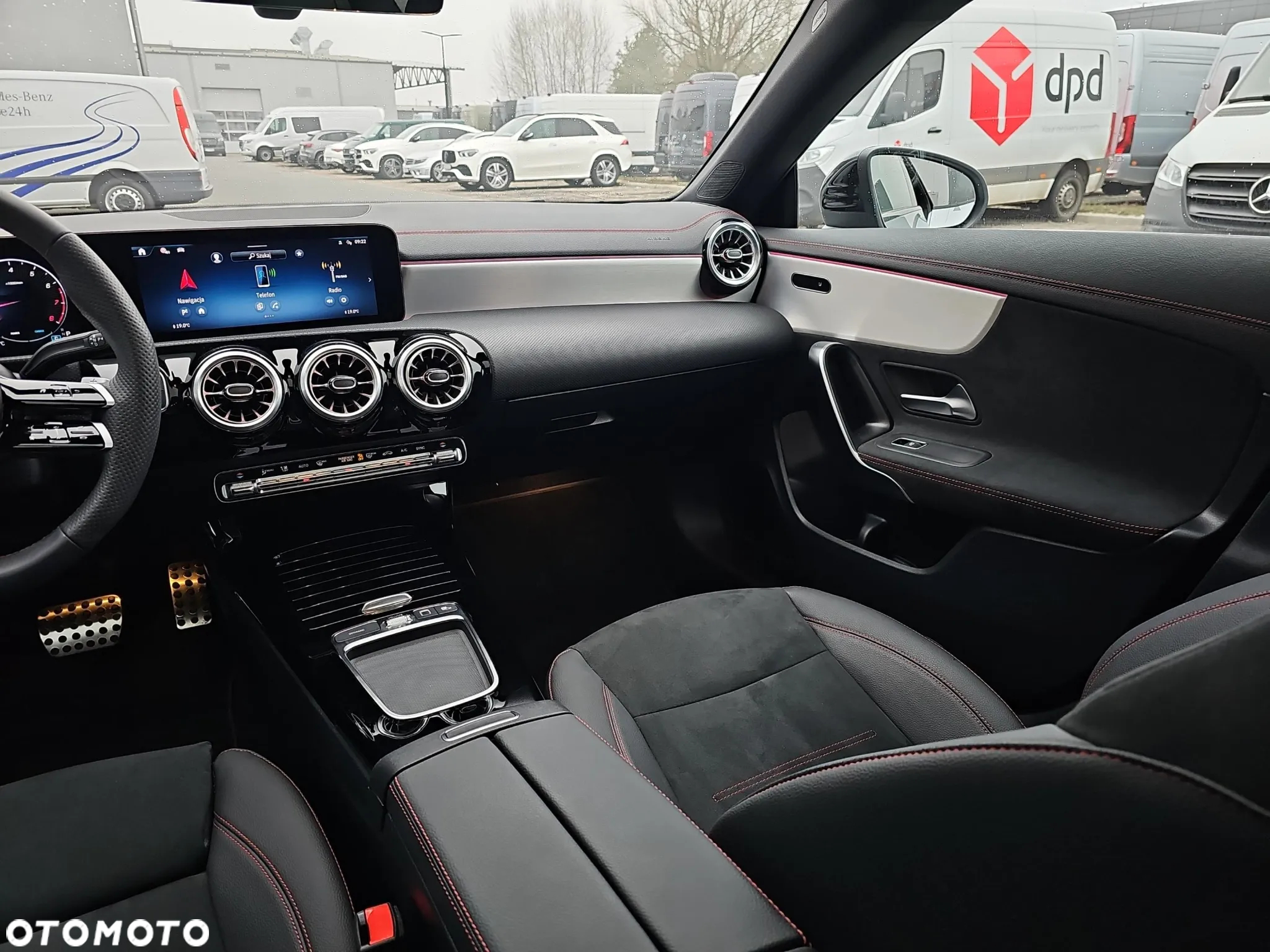 Mercedes-Benz CLA 200 7G-DCT AMG Line - 15