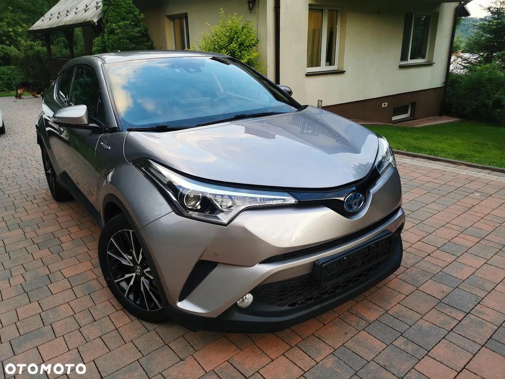 Toyota C-HR Lounge - 1