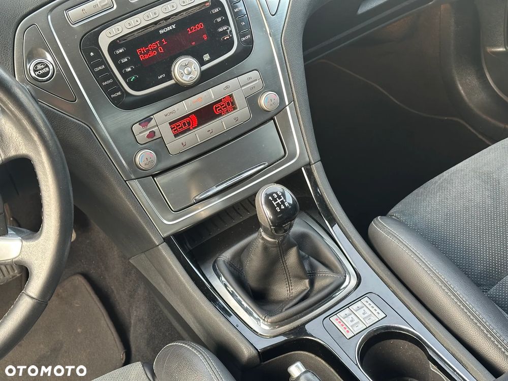 Ford Mondeo 2.0 FF Platinium X Plus (Titanium) - 27