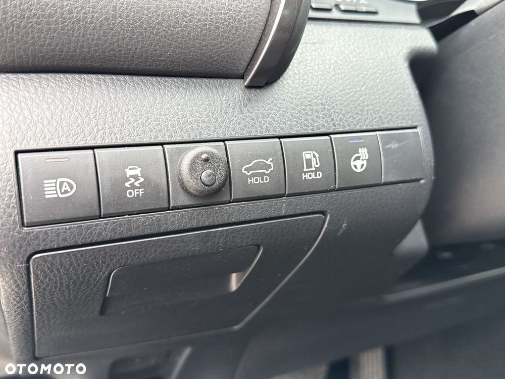 Toyota Camry 2.5 Hybrid Executive CVT - 15
