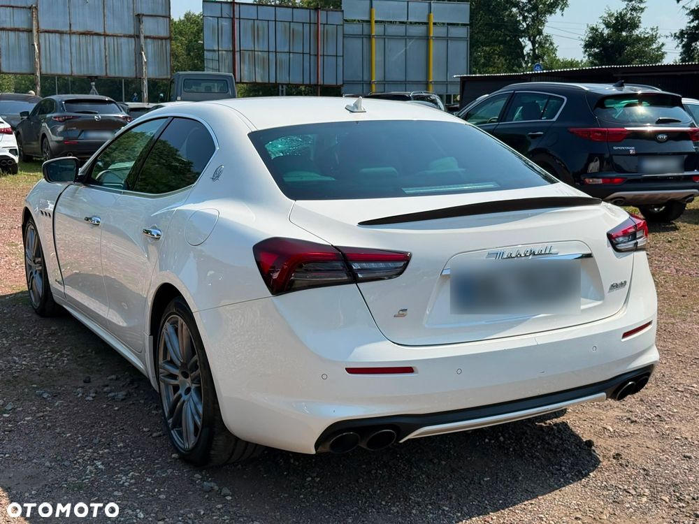 Maserati Ghibli S - 3