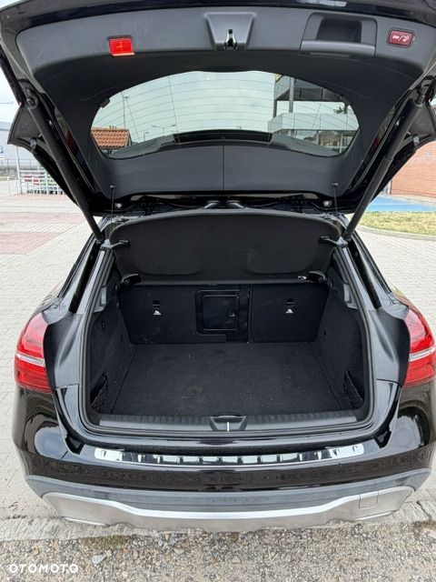 Mercedes-Benz GLA 250 4-Matic - 5