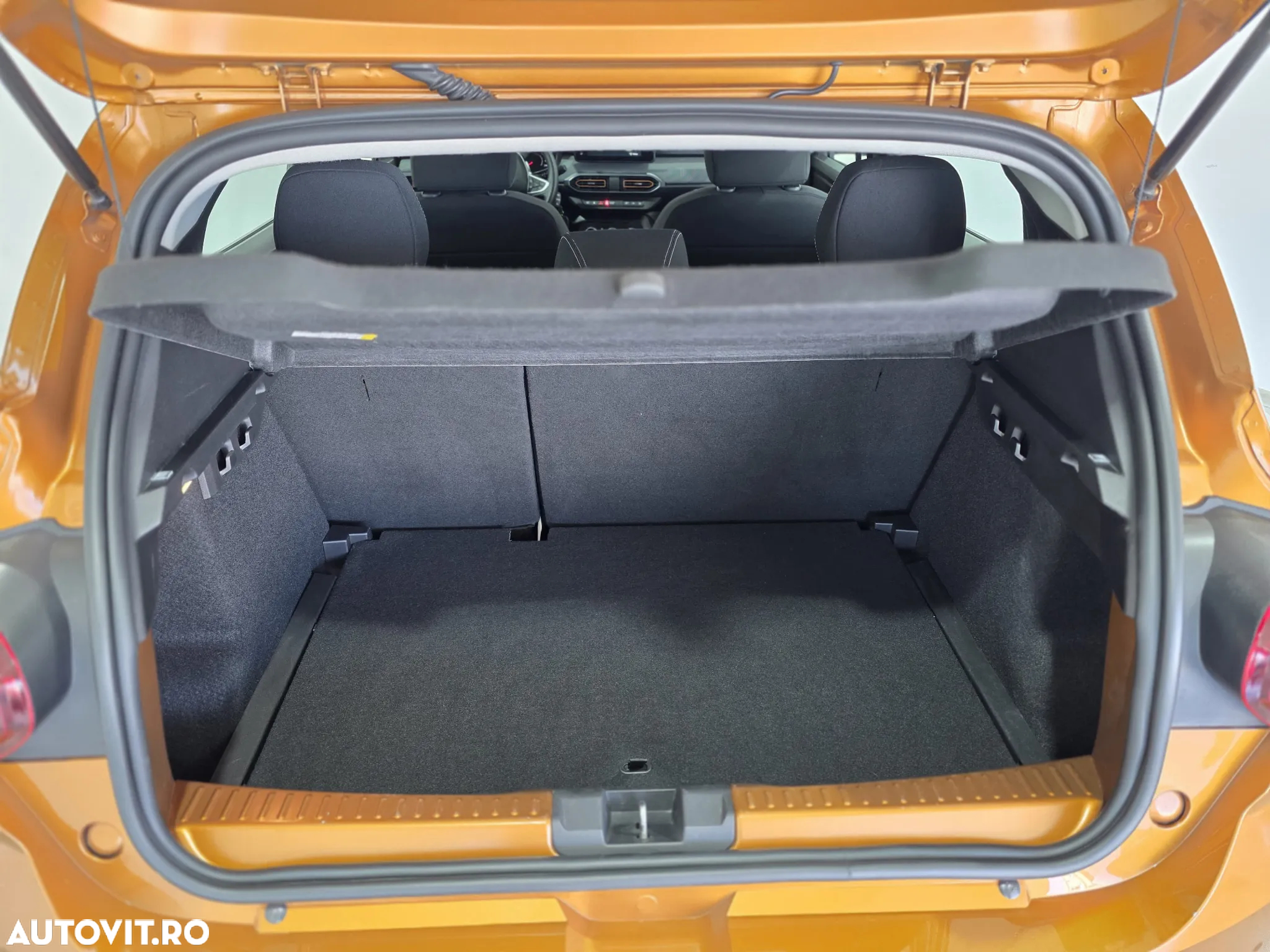 Dacia Sandero Stepway ECO-G 100 MT6 Extreme - 12