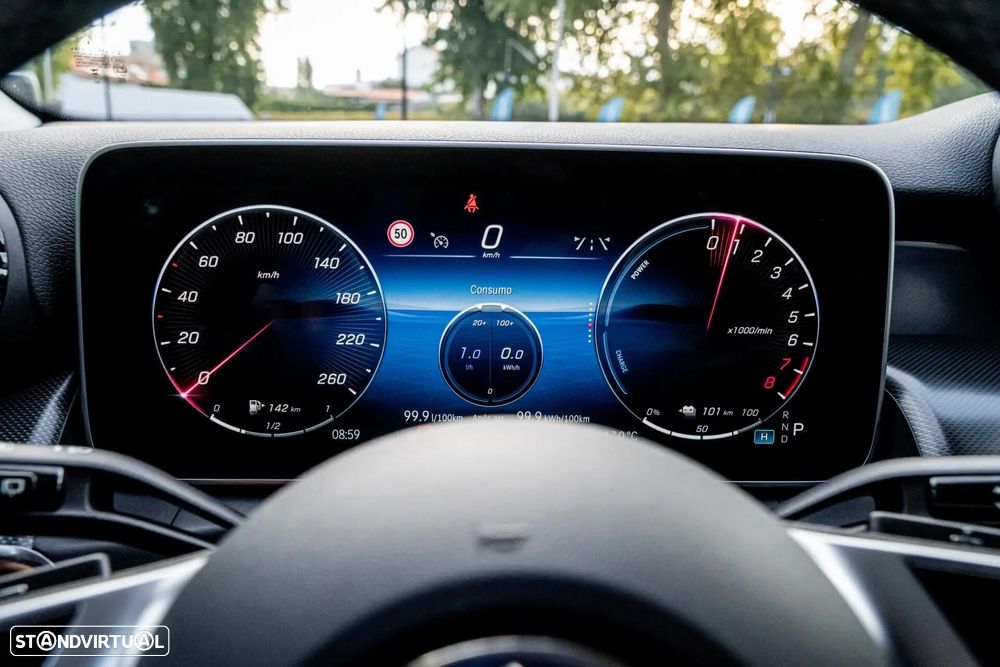 Mercedes-Benz GLC 300 e 4Matic 9G-TRONIC AMG Line Advanced - 30