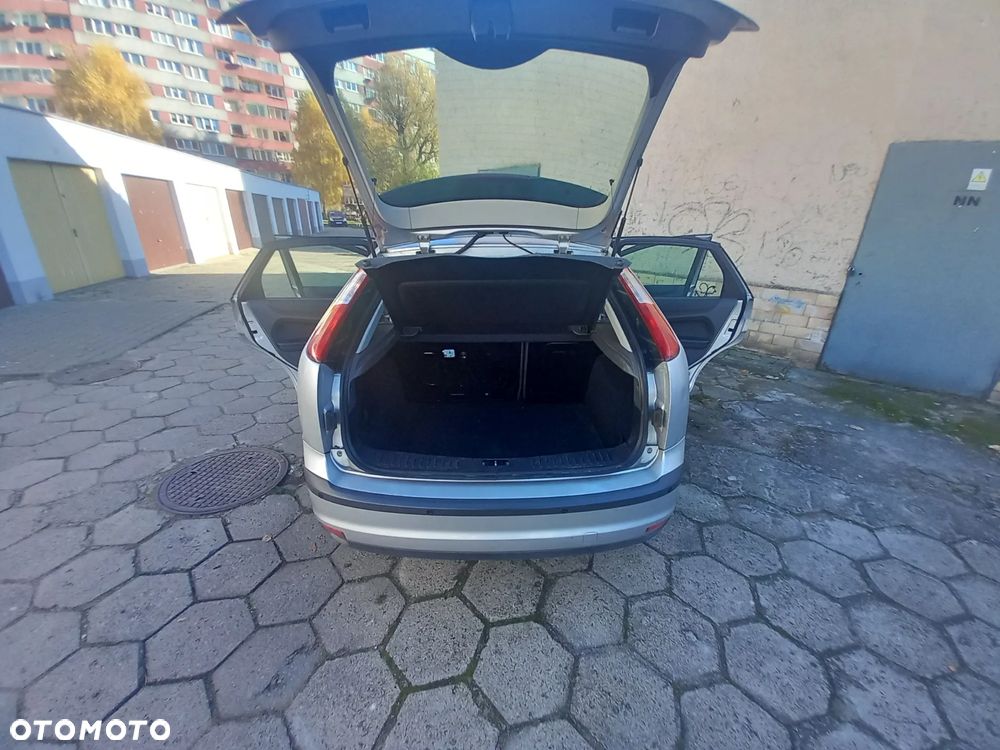 Ford Focus 1.6 Gold X - 12