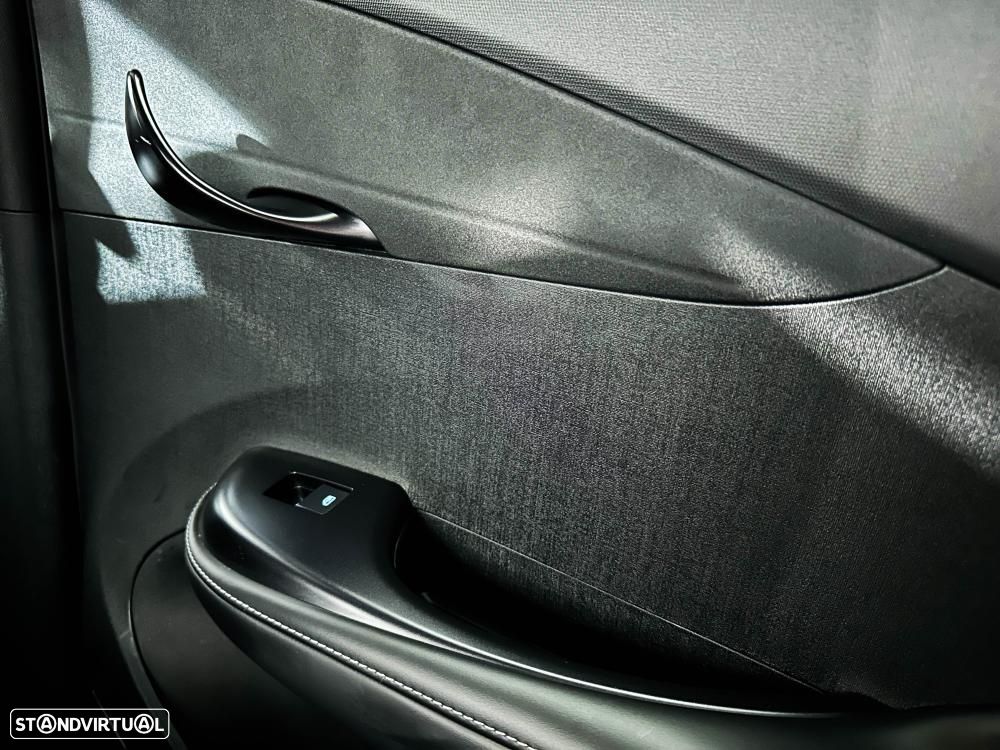 BYD Dolphin 60.4 kWh Design - 25