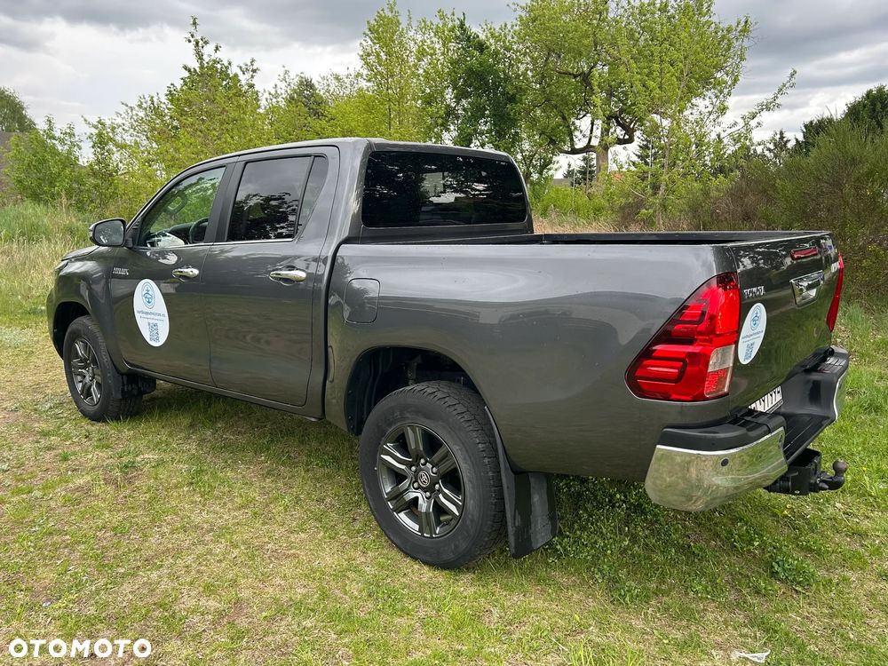 Toyota Hilux 4x4 Double Cab Autm Executive - 7