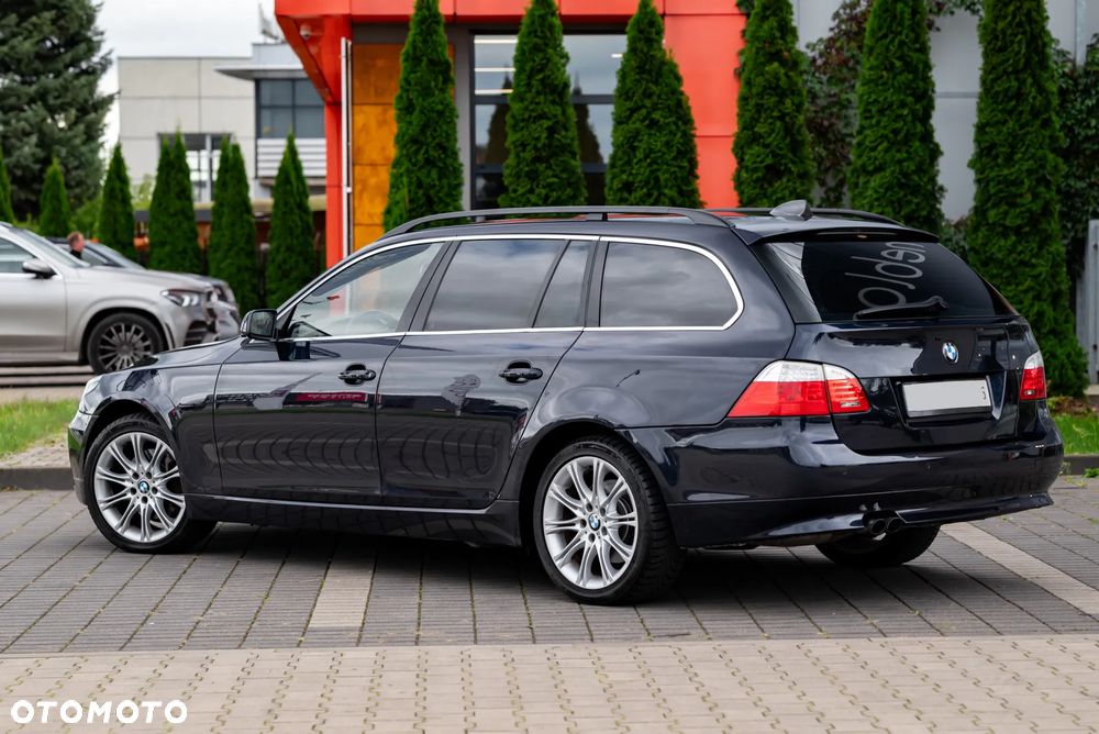 BMW Seria 5 525xi Edition Exclusive - 14