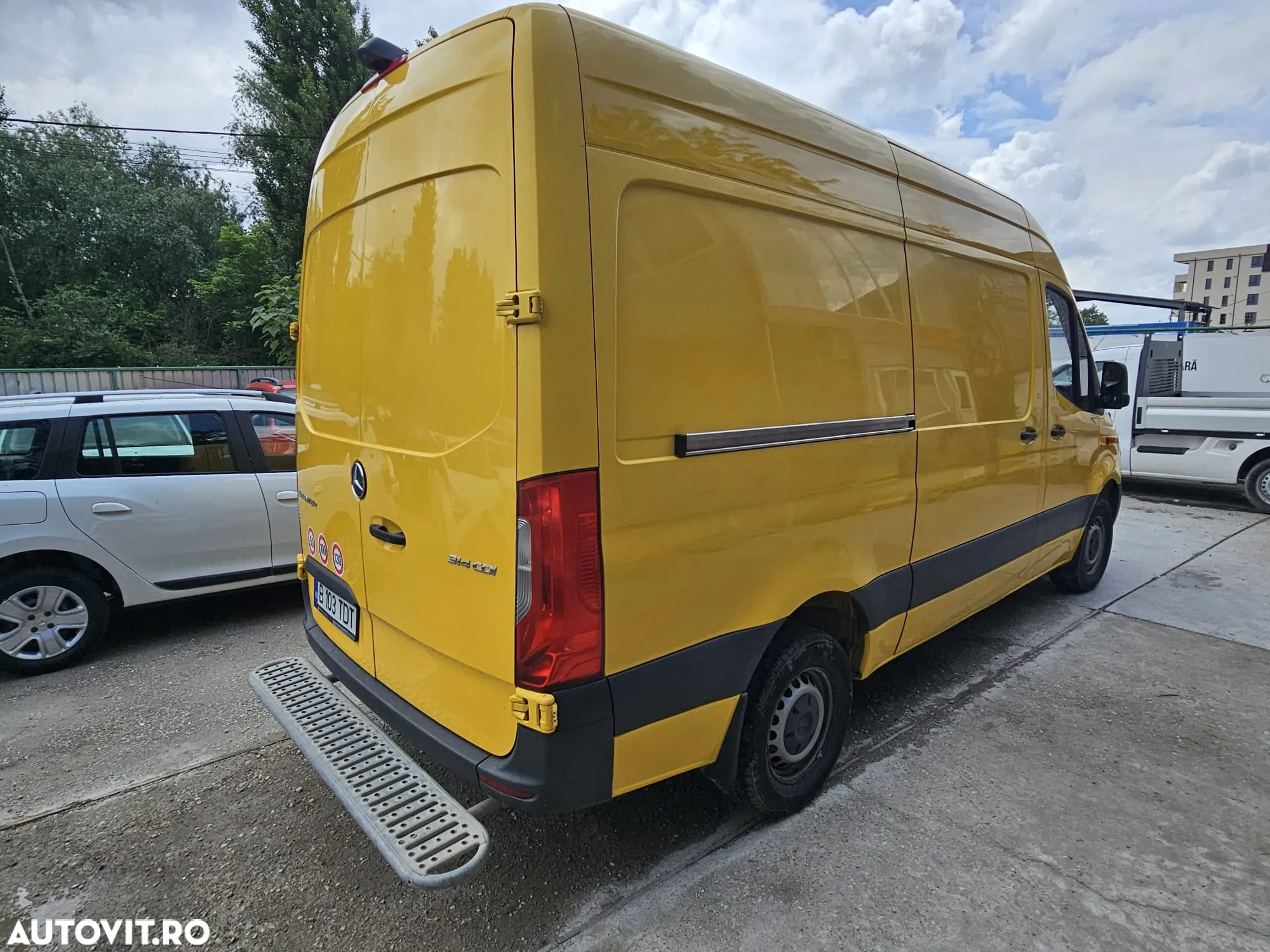 Mercedes-Benz Sprinter - 6