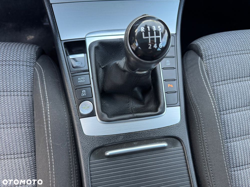 Volkswagen Passat CC ver-1-4-tsi - 25