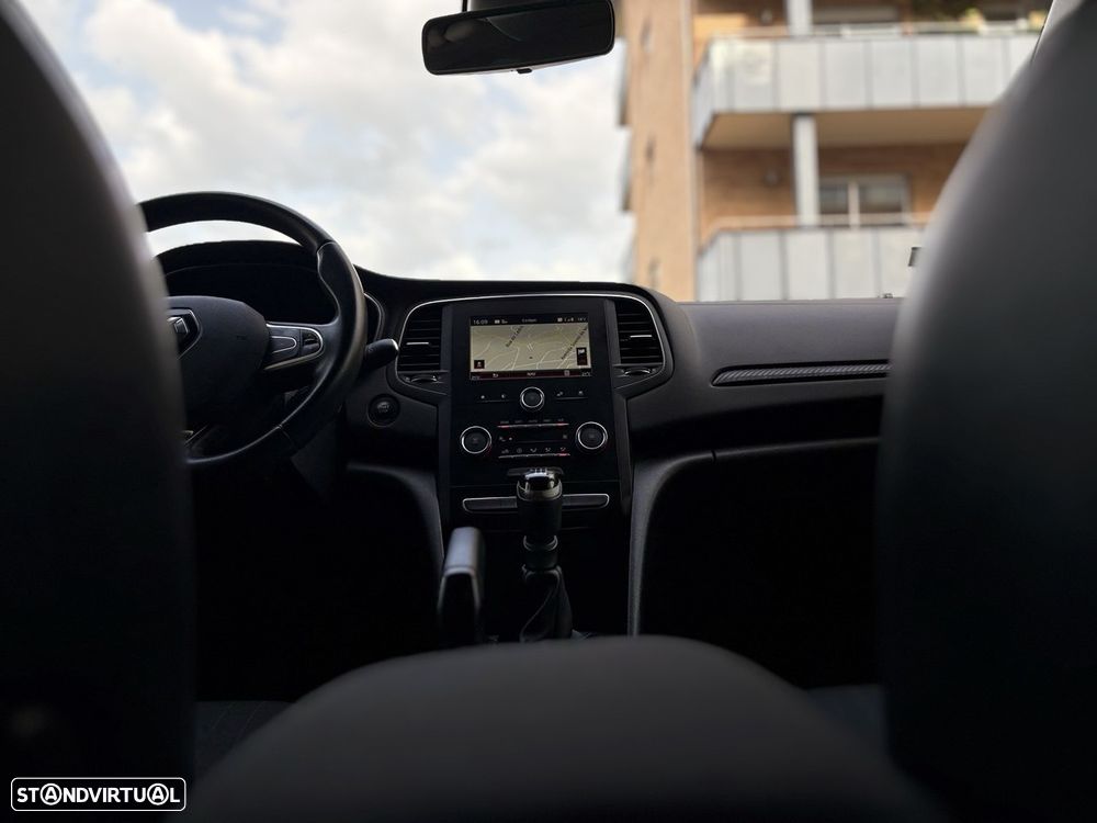 Renault Mégane Sport Tourer BLUE dCi 115 LIMITED - 16