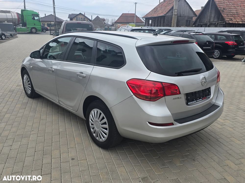 Opel Astra 1.7 CDTI DPF 150 Jahre - 4