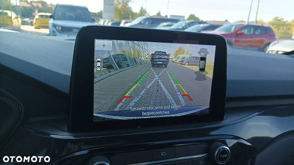 Ford Kuga 2.5 Duratec FHEV 4x4 ST-LINE X - 32