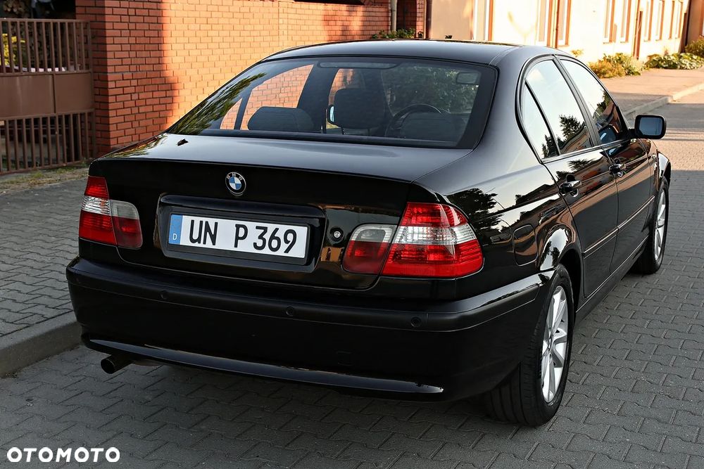 BMW Seria 3 318i - 17