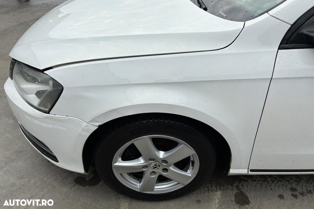 ARIPA STANGA / DREAPTA PASSAT B7 - 1