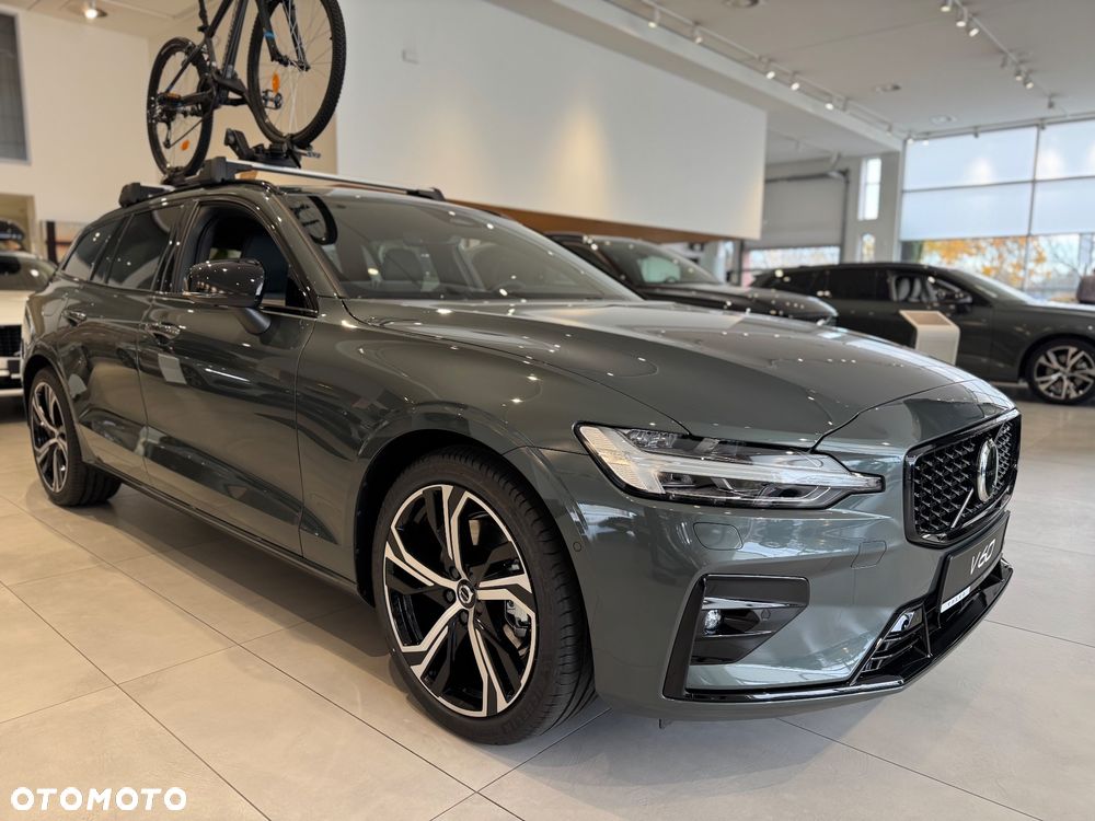 Volvo V60 B4 B Ultra Dark - 2