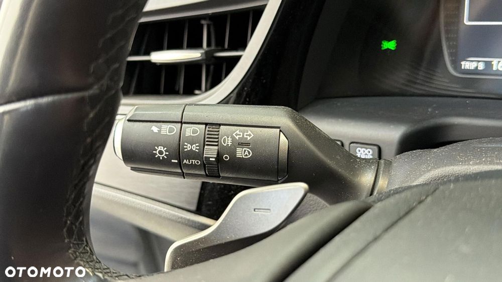 Lexus ES 300h Business Edition - 28