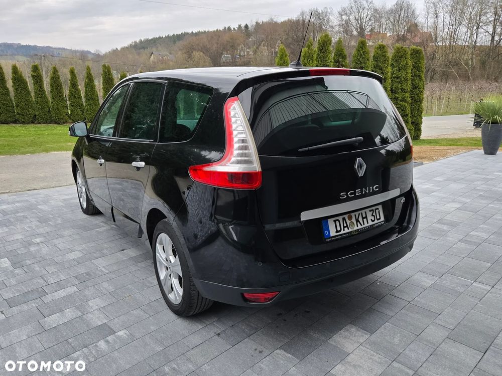 Renault Grand Scenic dCi 130 FAP Start & Stop Bose Edition - 16