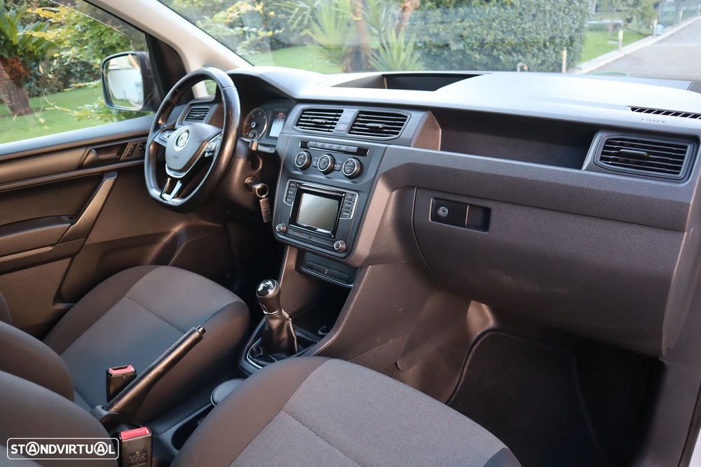 VW Caddy - 21