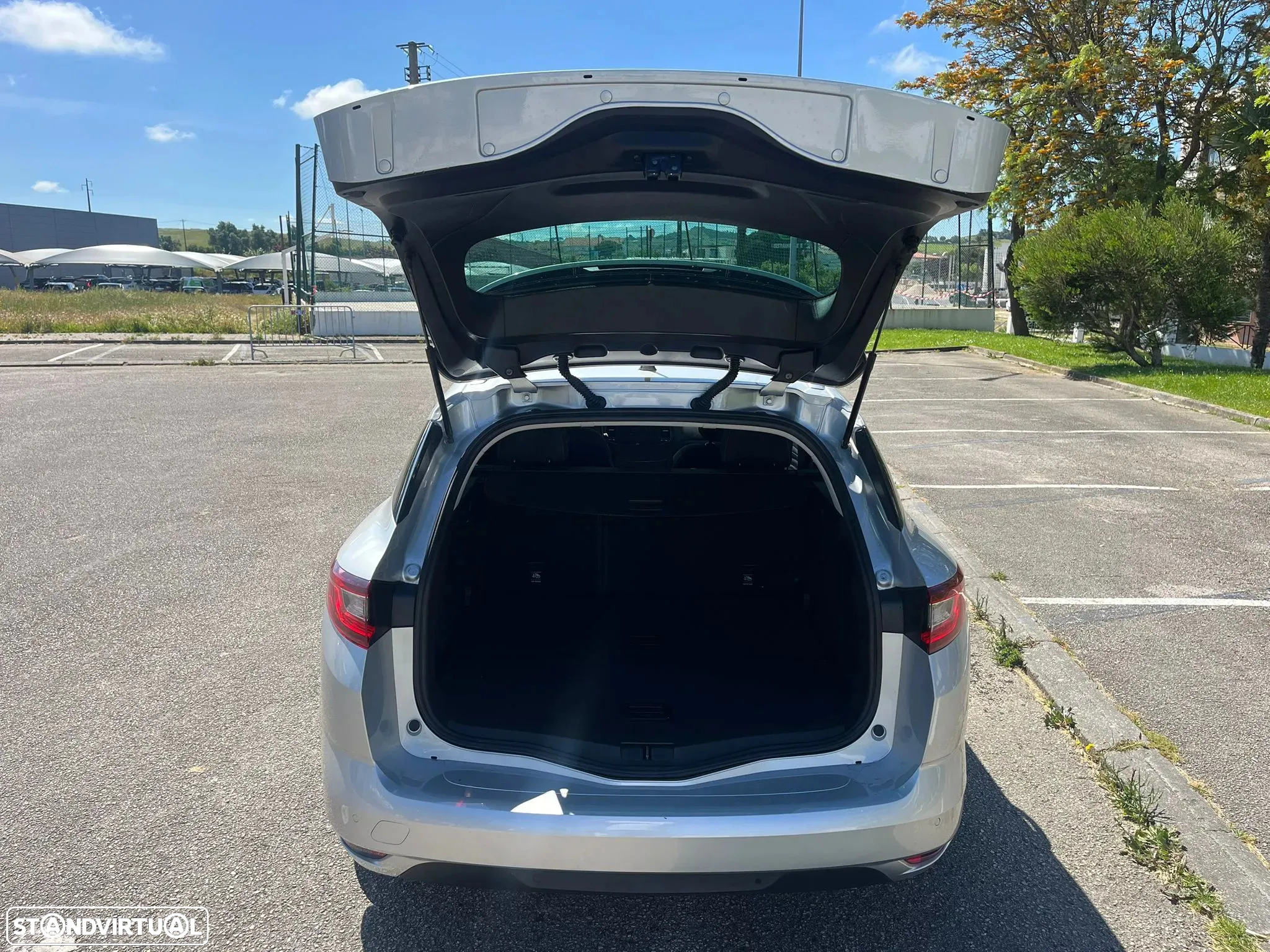 Renault Mégane Sport Tourer 1.5 Blue dCi Limited - 12