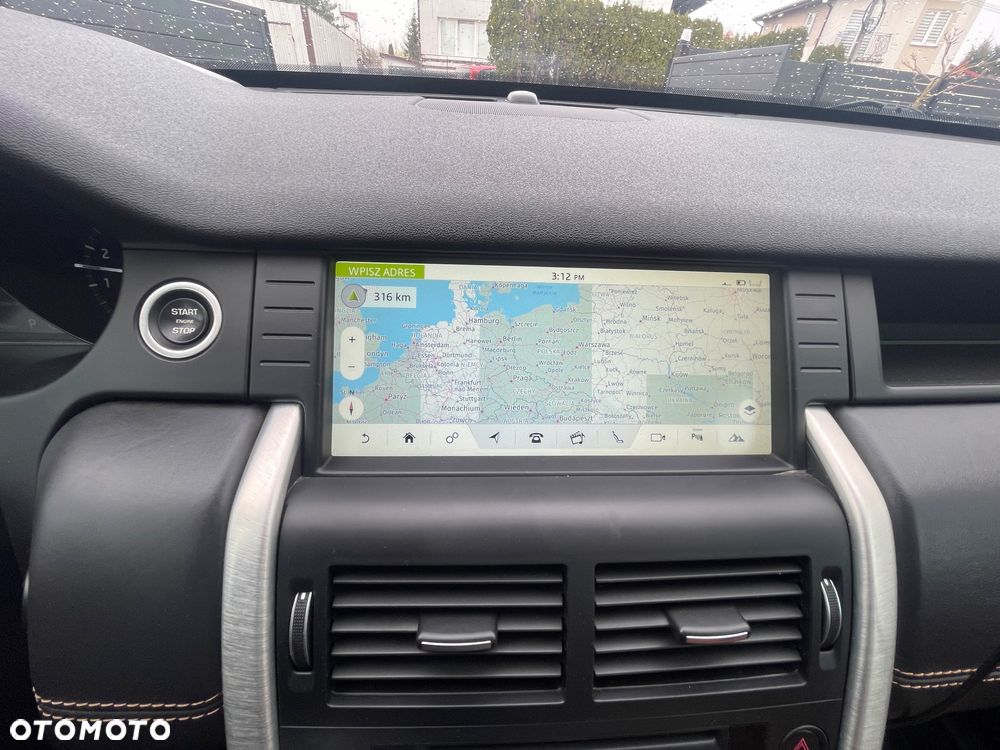 Land Rover Discovery Sport - 12