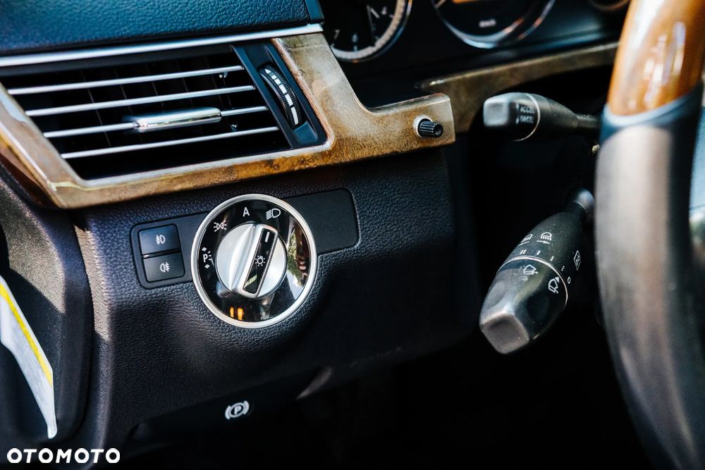 Mercedes-Benz Klasa E 350 4-Matic Elegance - 16