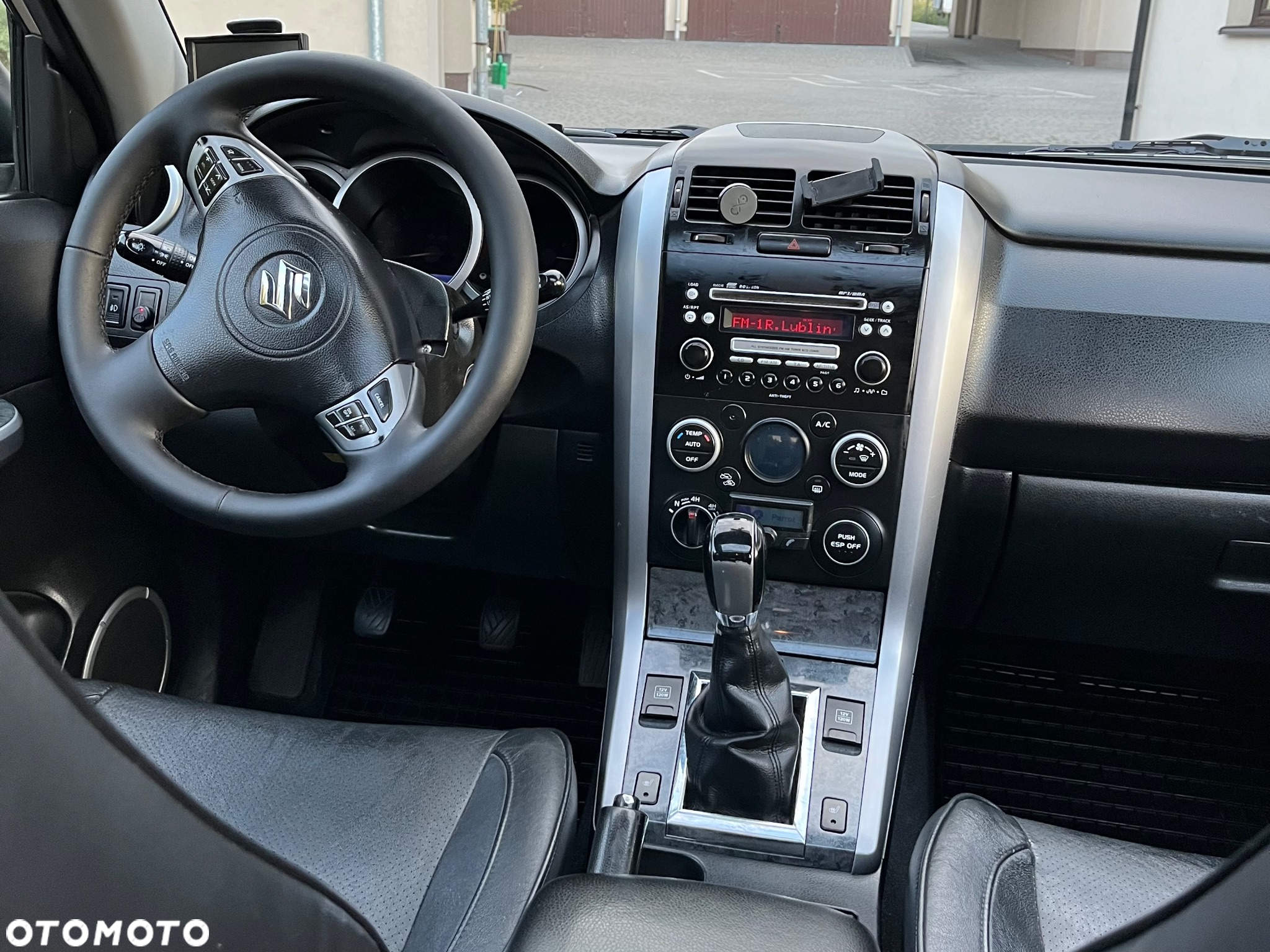 Suzuki Grand Vitara 1.9 DDiS Premium - 11