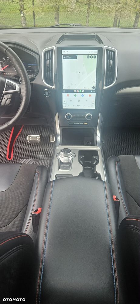 Ford Edge - 11
