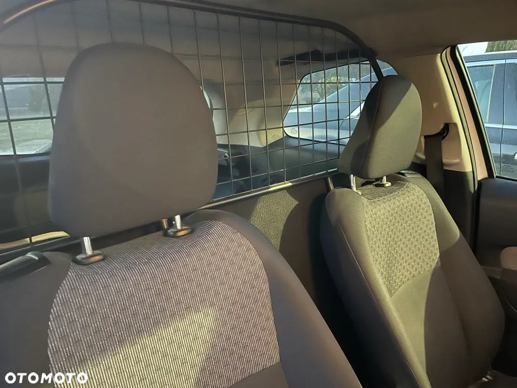 Toyota Yaris 1.33 Dynamic - 9