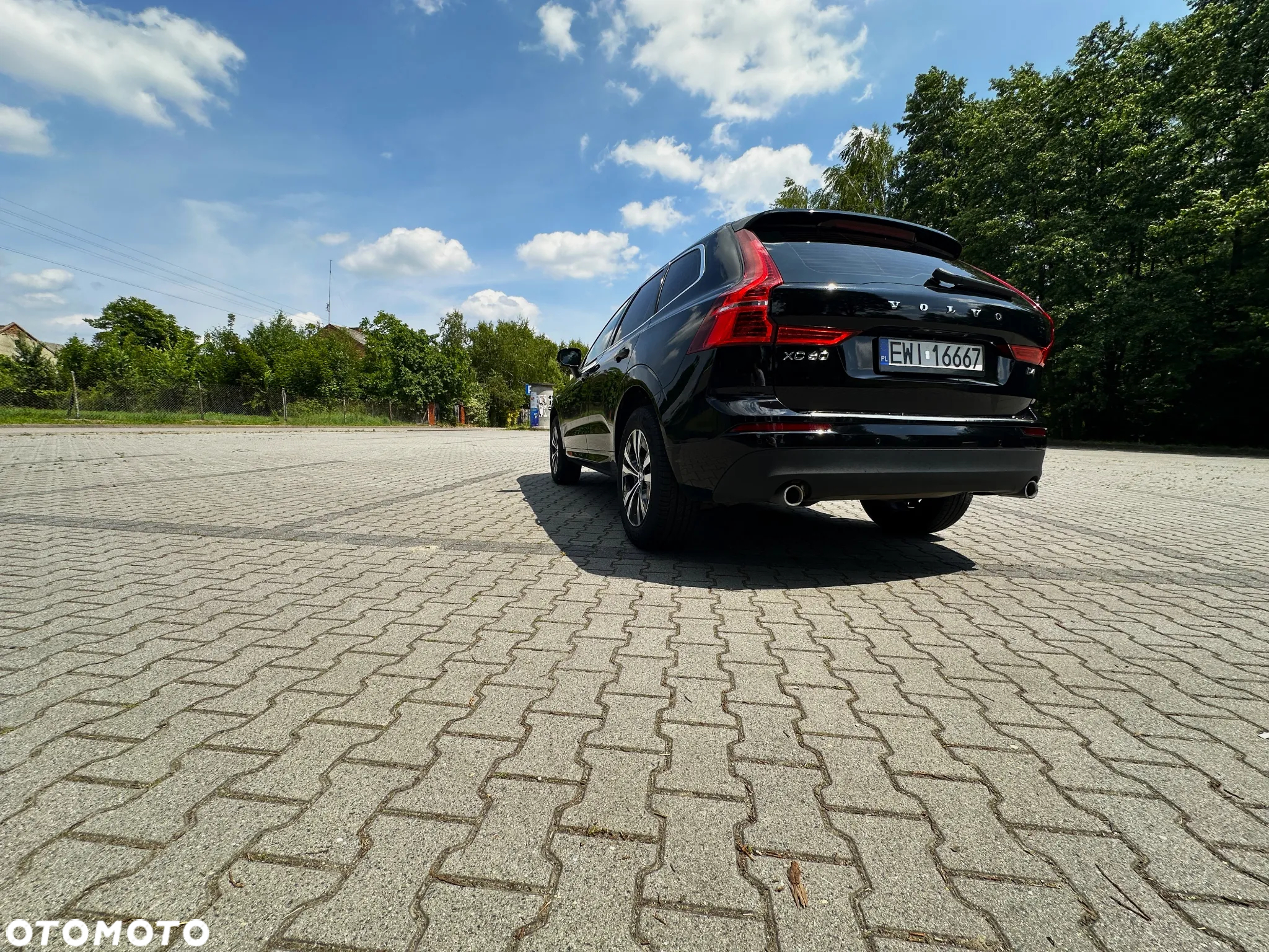 Volvo XC 60 D4 Momentum Pro - 21