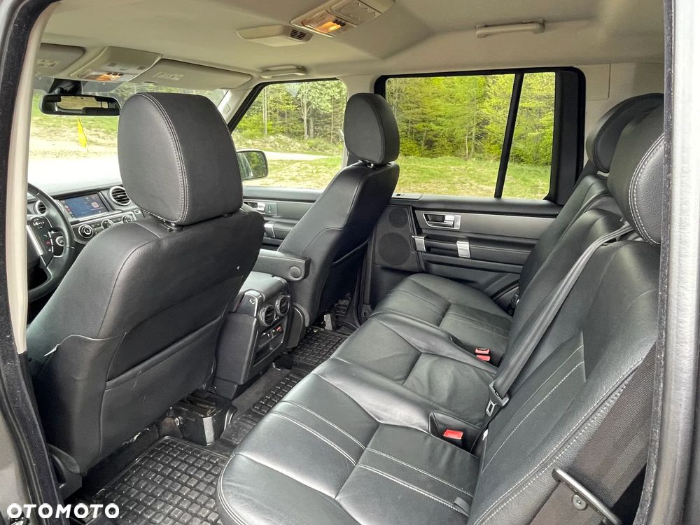 Land Rover Discovery 3.0D V6 HSE - 12