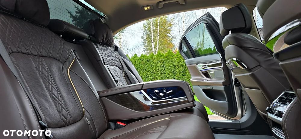 BMW Seria 7 [G11 G12] 19-22 - 12