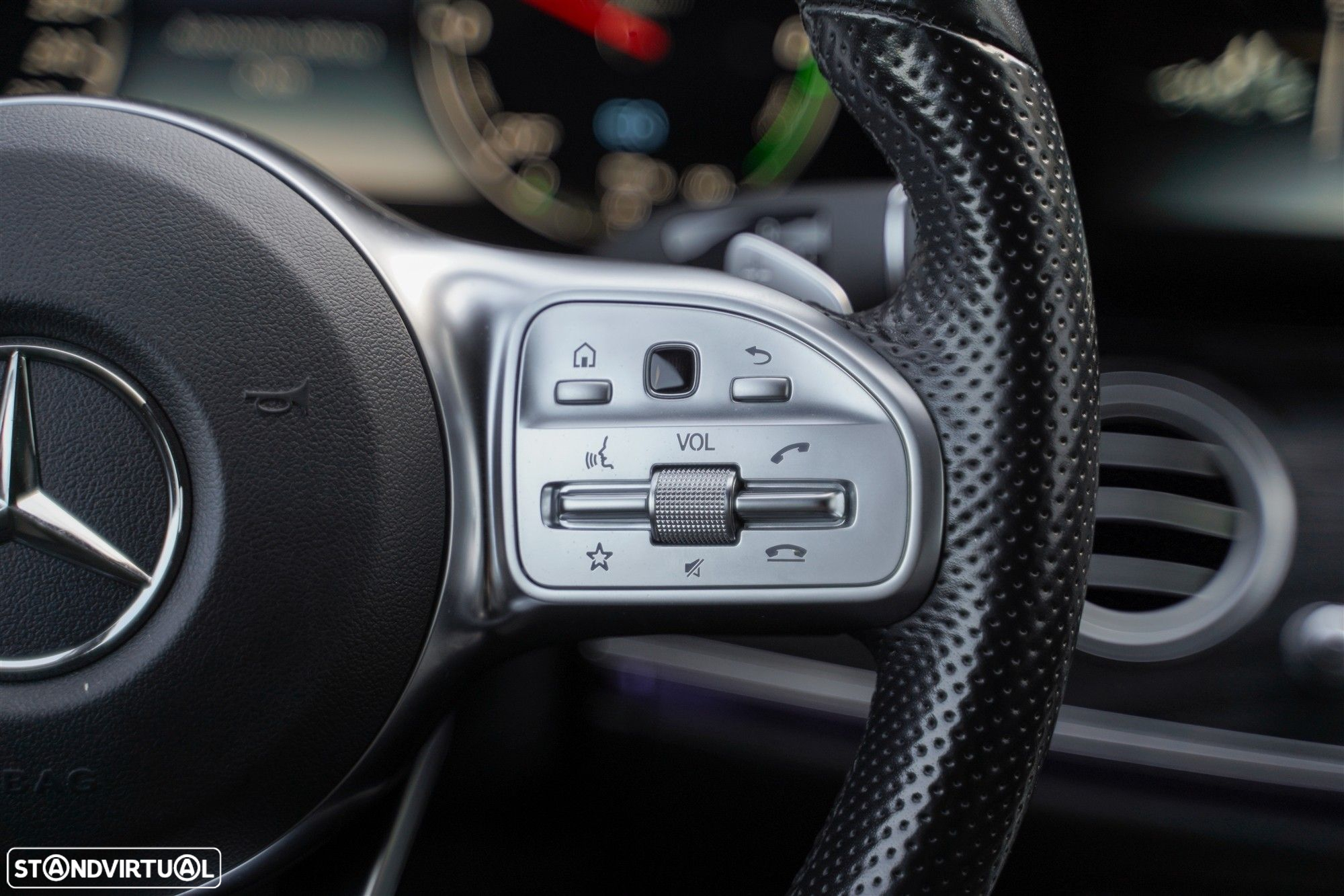Mercedes-Benz E 300 de AMG Line - 21