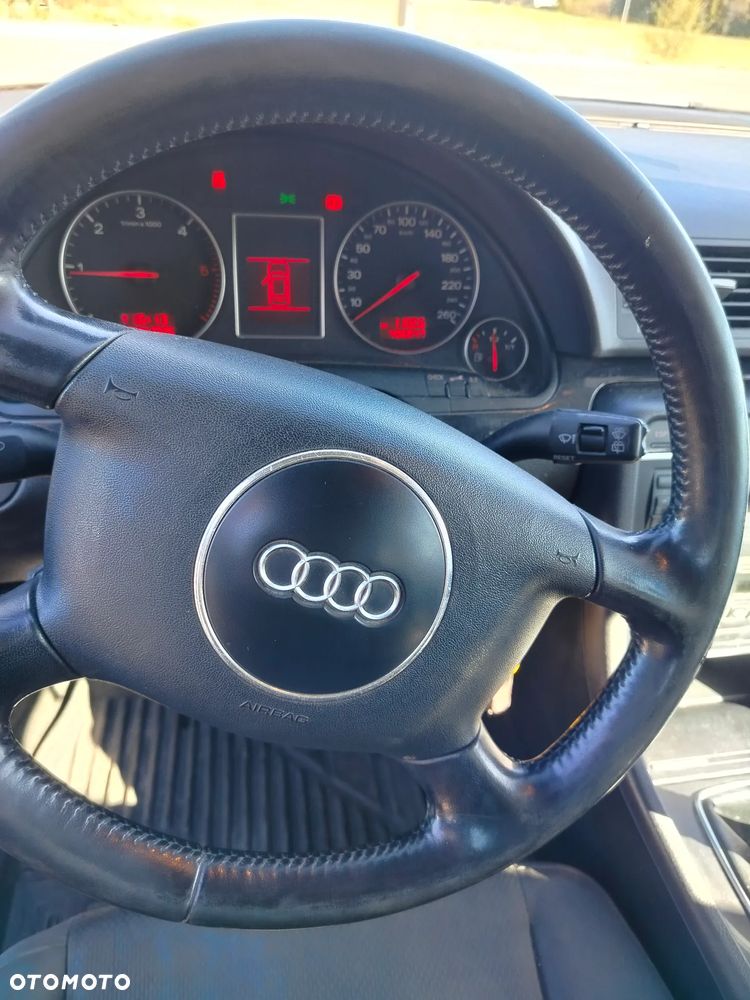 Audi A4 Avant 1.9 TDI - 12