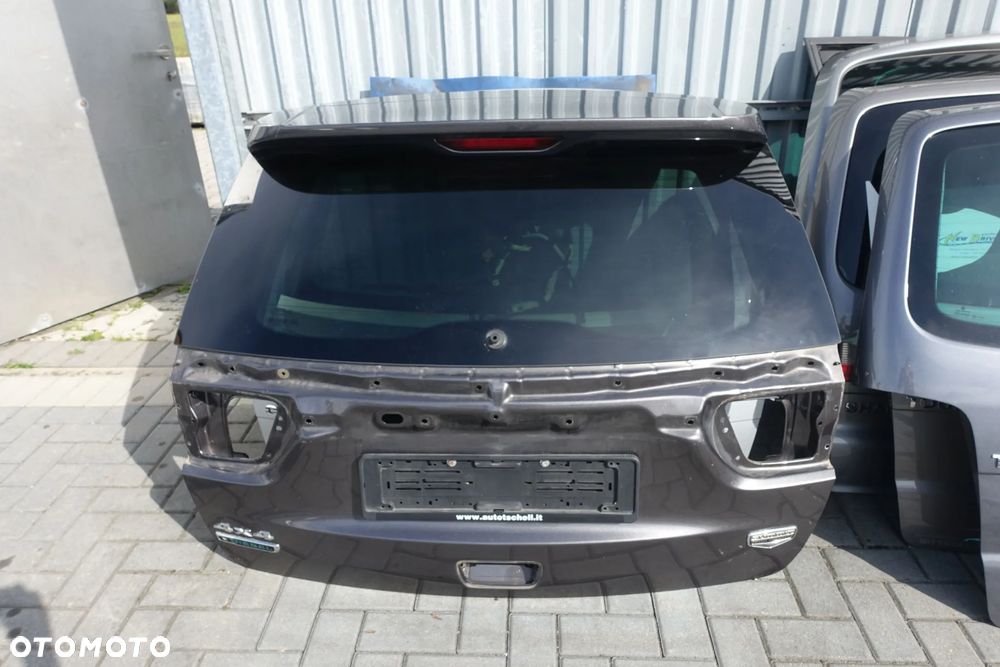 KLAPA BAGAŻNIKA JEEP GRAND CHEROKEE WK2 14r. LIFT PAU